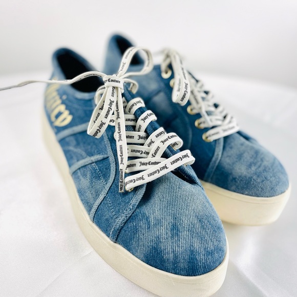❤️ Stunning NWOT Juicy Couture Size 9 Y2K Blue and White Casual Sneakers - Picture 3 of 8